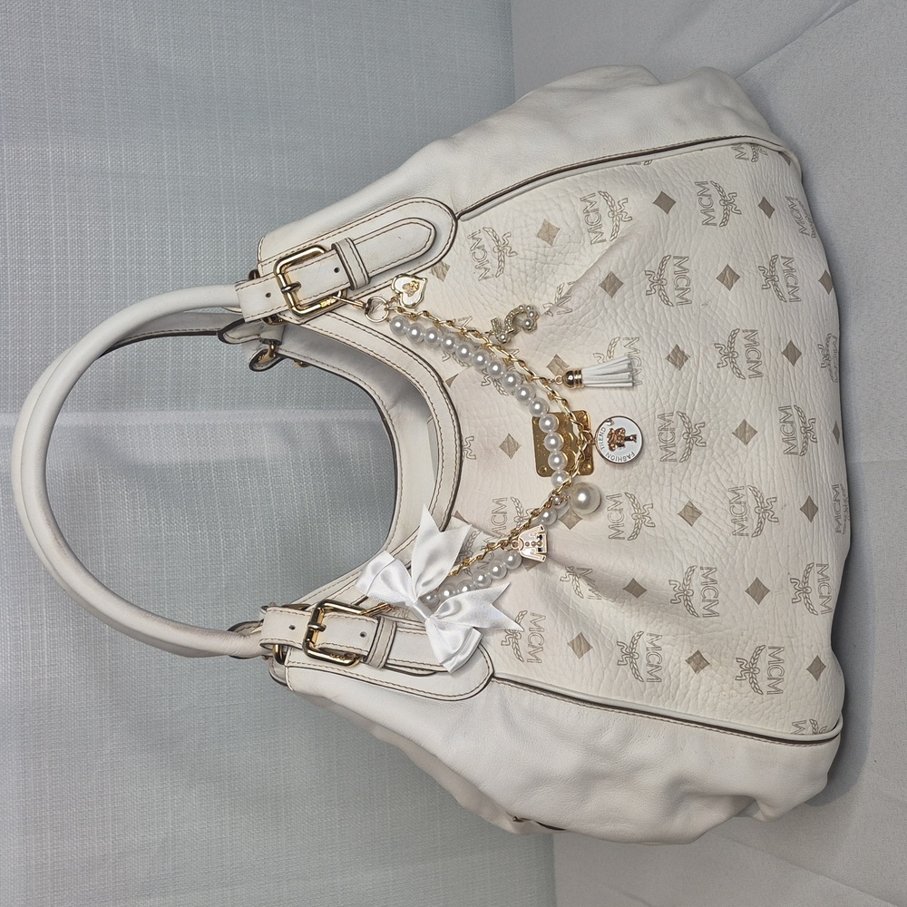 MCM White Shoulder Bag with Logo Pattern - Picture 3 of 17